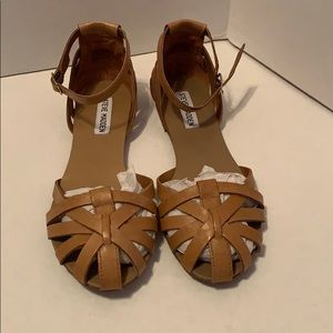 Brown Steve Madden Closed Toe Flat Sandals